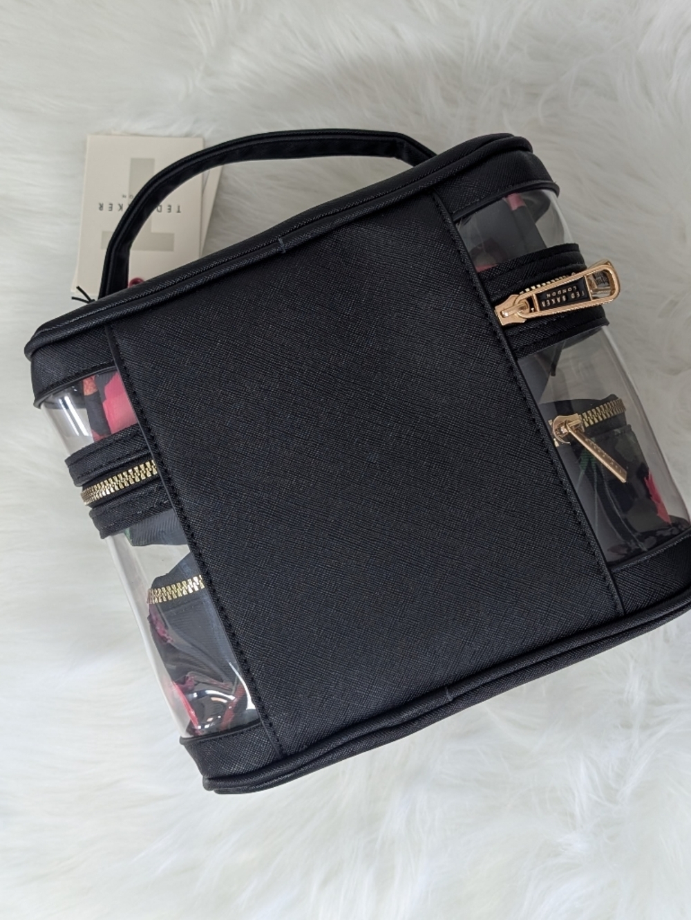 Ted Baker 4 Piece Nesting Cosmetic Bag Set, Scattered Bouquet Print 🌹 - Picture 3 of 16